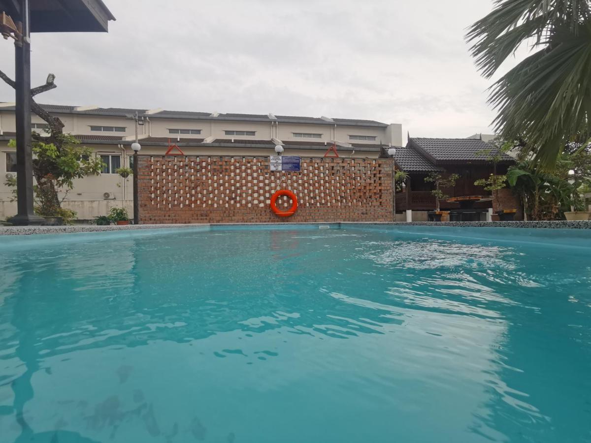 Sayang Di Kaki Bukit Homestay Near Icon City Bukit Mertajam Exterior foto